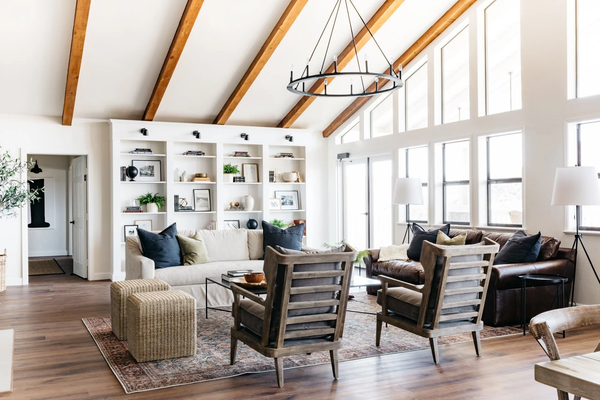 The Oaks interior